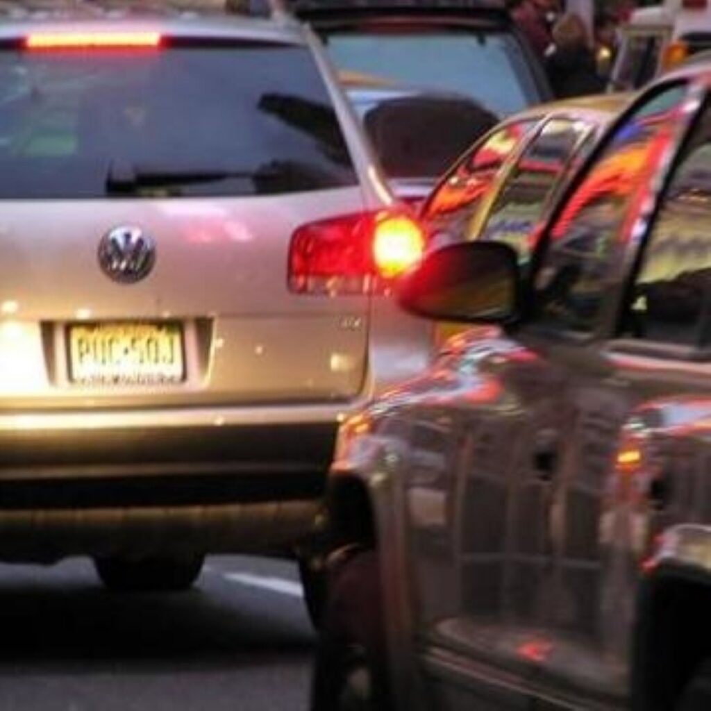 Local schemes to target congestion