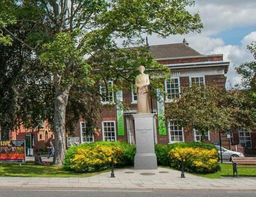 A plinth for Maggie would keep the Iron Lady away from vandals