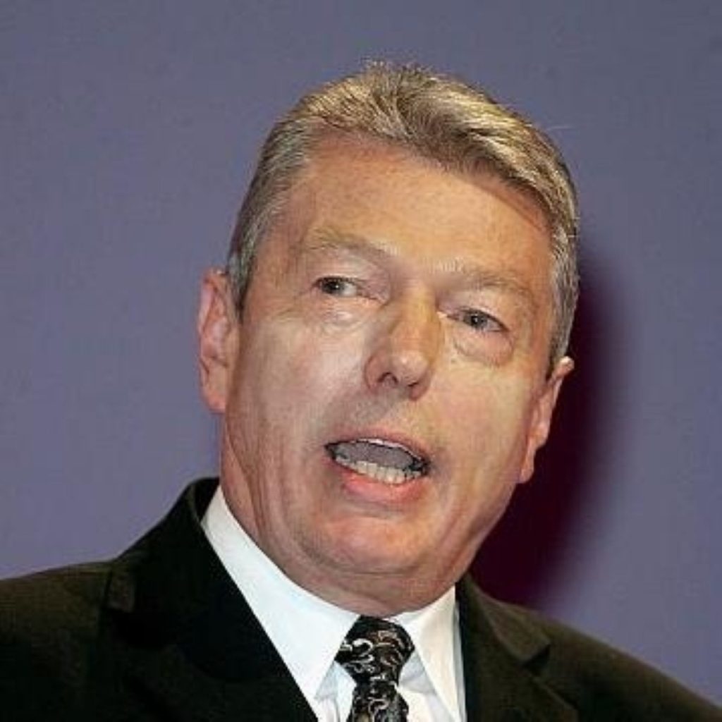 Alan Johnson announces review of school performance targets