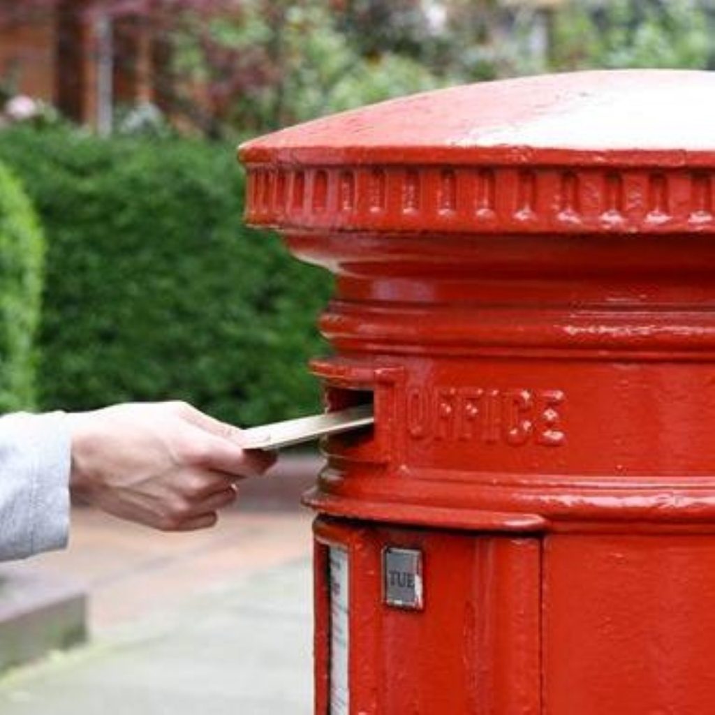 Royal Mail plans force junior minister resignation