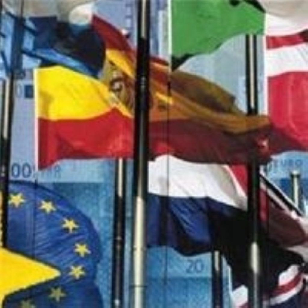 EU leaders put off Lisbon treaty decision