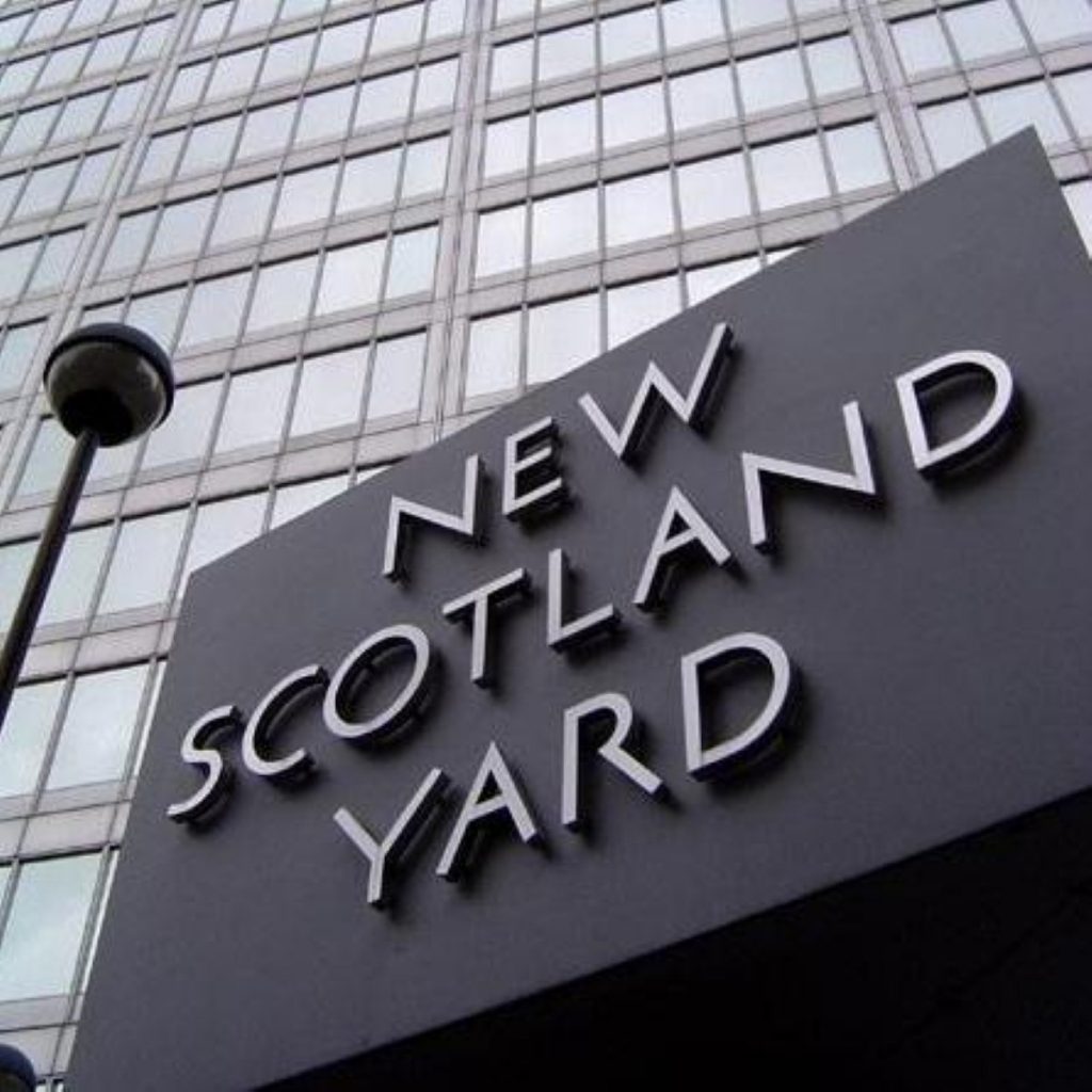 Met police hand 'cash-for-honours' file to CPS