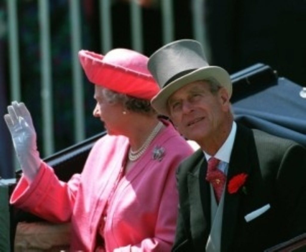 Monarchy cost 'dropping in real terms'