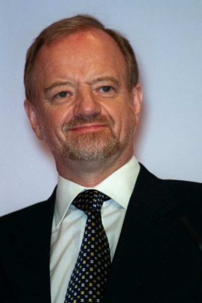 Politicans, family and friends pay tribute to Robin Cook