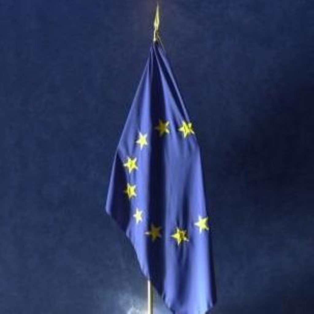 Support builds for a referendum, placing pressure on Brown to submit. 