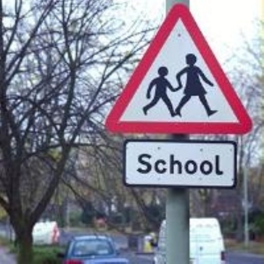 Government hopes to discourage school run