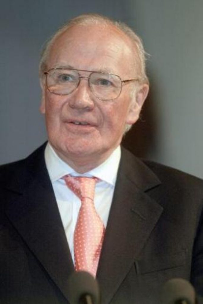 Menzies Campbell urges government to halt arms exports to Israel