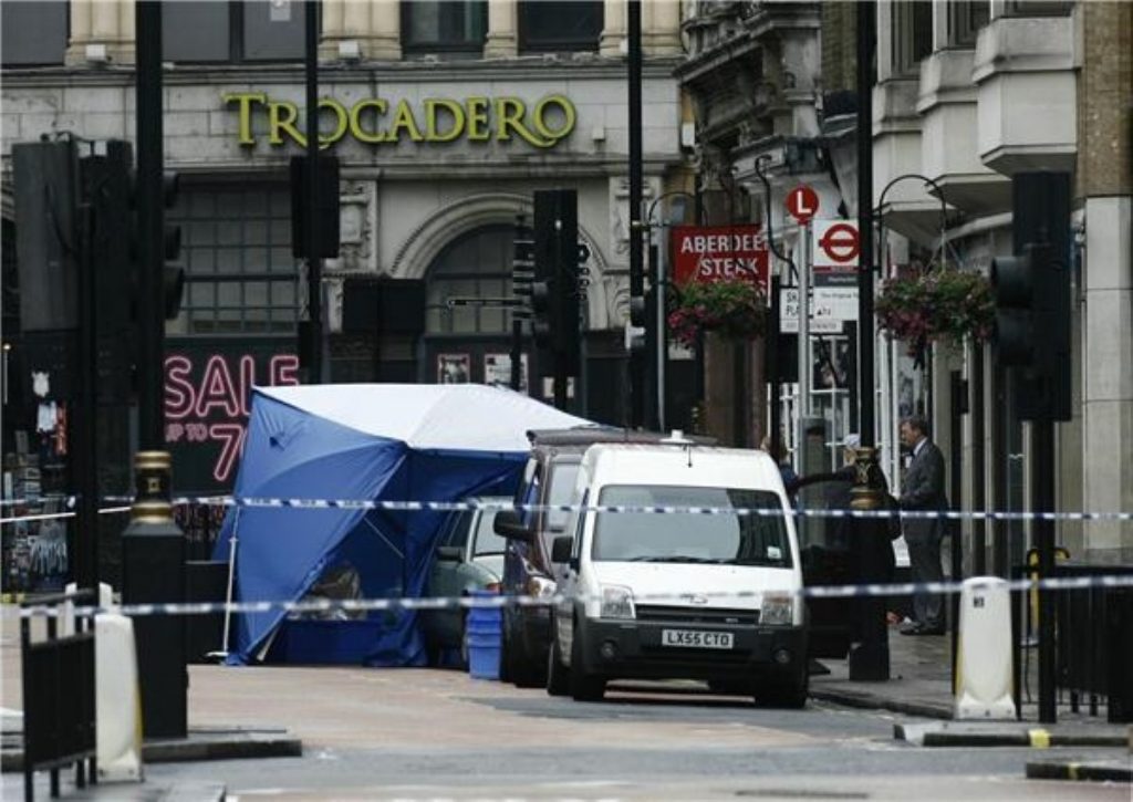 'bomb' found near Piccadilly Circus