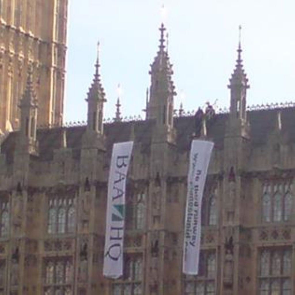 Protestors scale House of Commons
