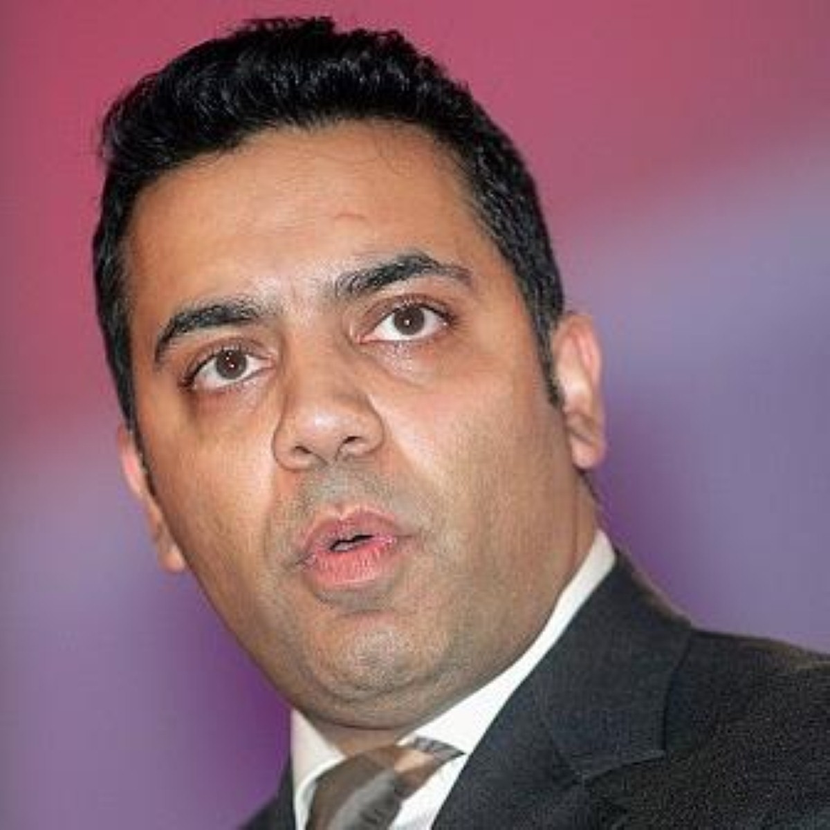 cleared-shahid-malik-made-communities-minister