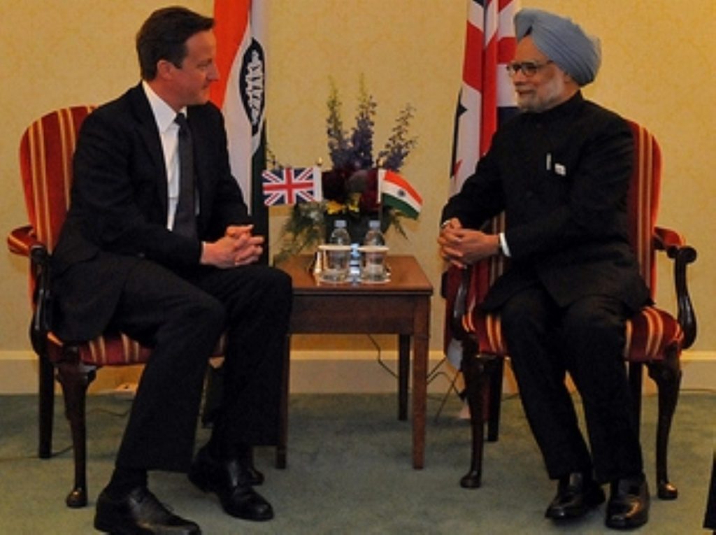 David Cameron meets with Manmohan Singh