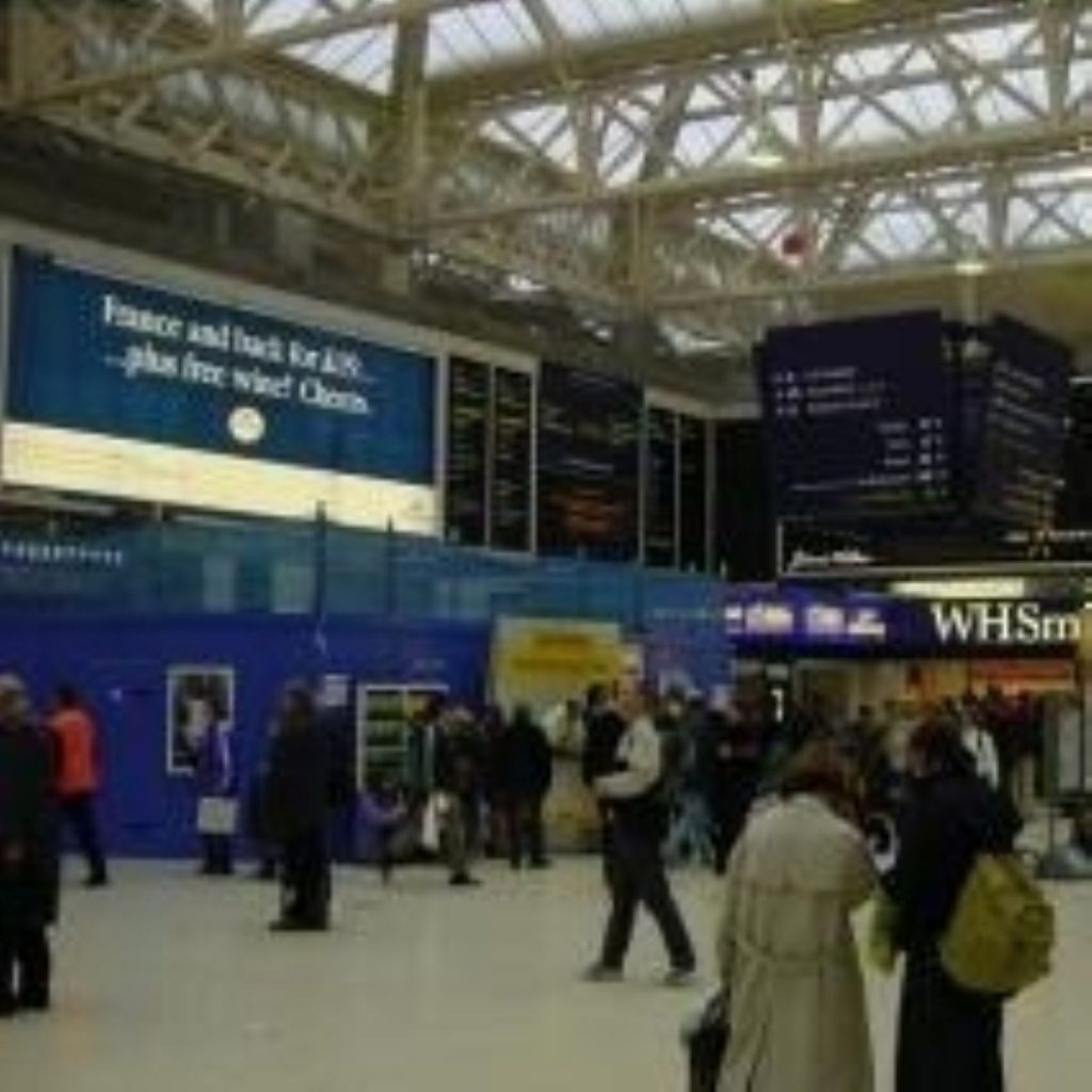 Network Rail bosses criticised for bonuses