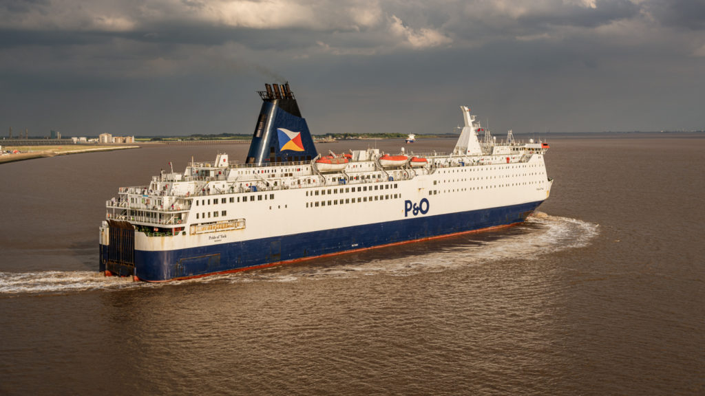 Government says it cannot intervene in P&O 'jobs massacre'