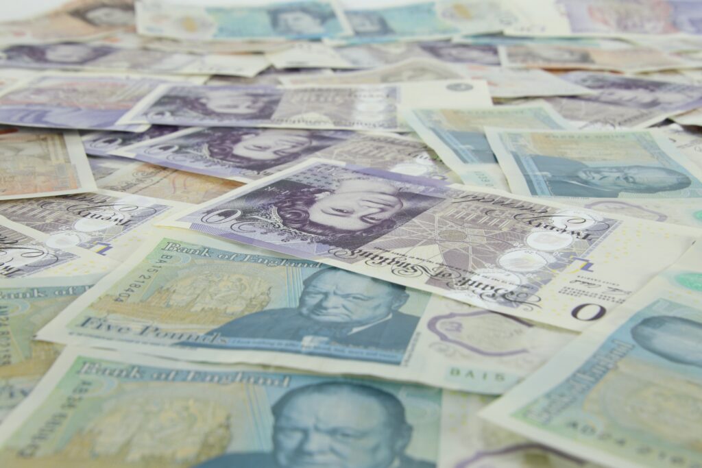 Ministerial resignations—their material costs